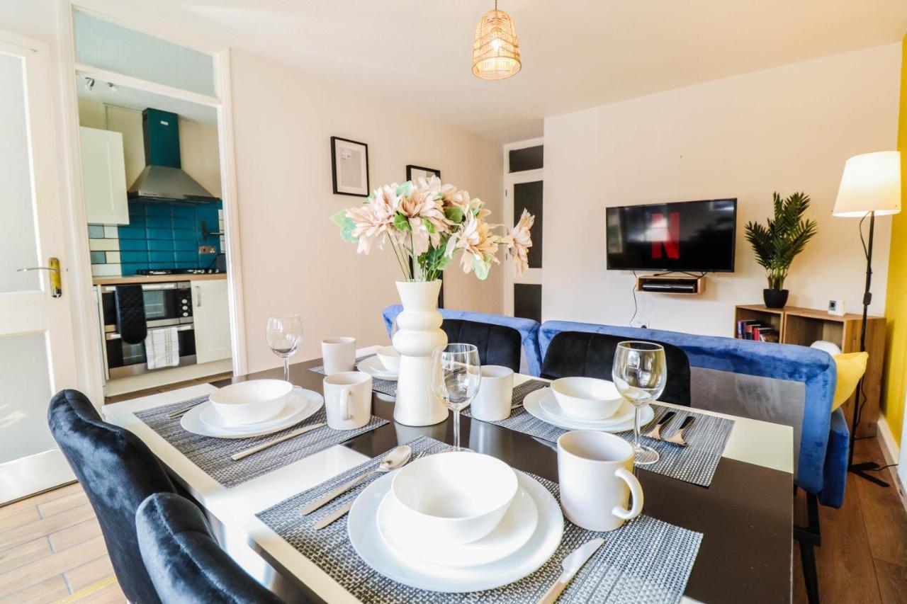 Spacious 1 Bed Flat-Free Parking Hillingdon Exterior photo